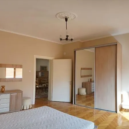Dvornik Lux Apartment