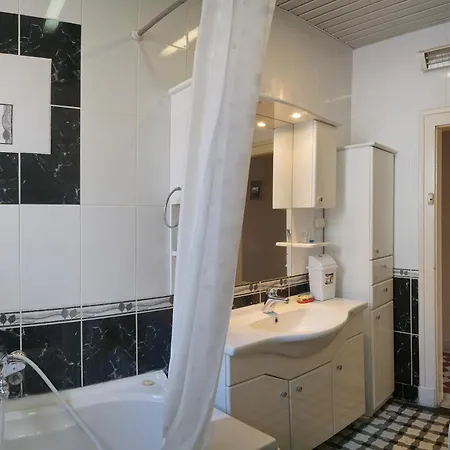Dvornik Lux *