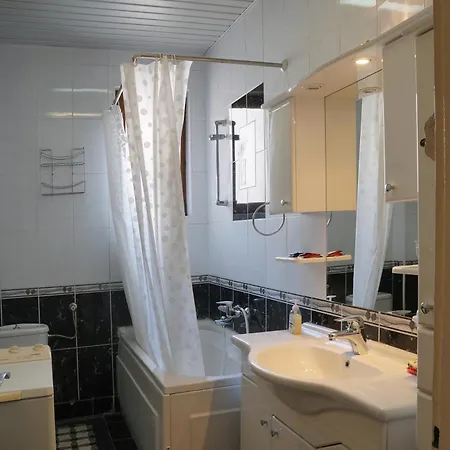 Dvornik Lux Skopje