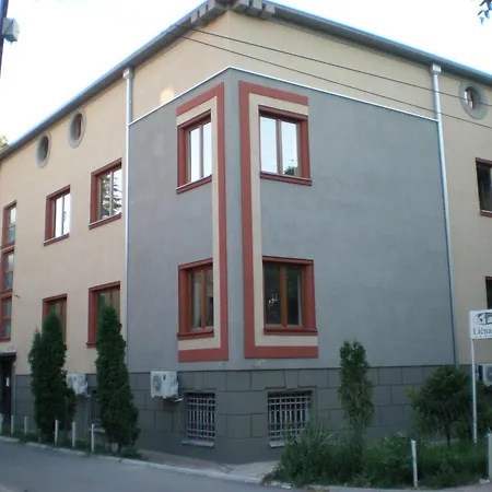 Dvornik Lux *