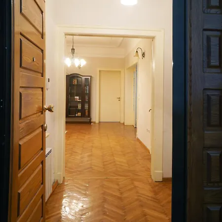 Apartment Dvornik Lux Skopje