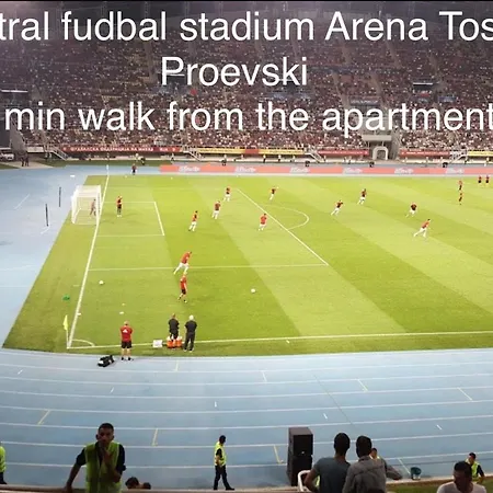 アパート Dvornik Lux *