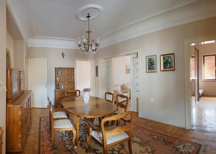 Dvornik Lux Apartment Skopje