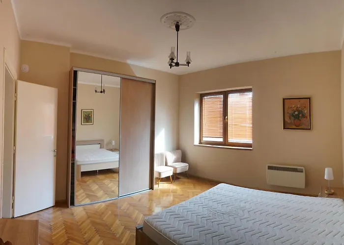 Dvornik Lux Apartment Skopje