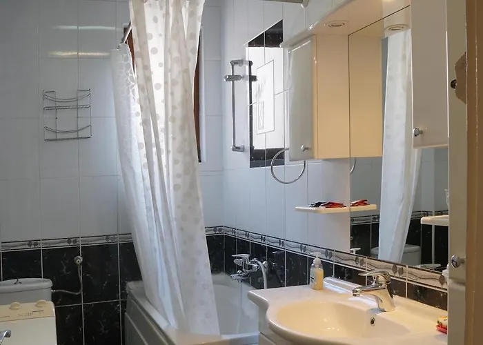 Dvornik Lux 스코페