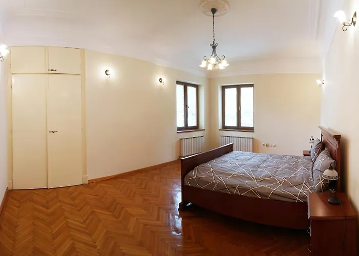 아파트 Dvornik Lux *