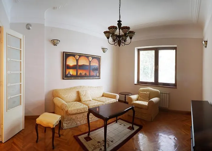 Dvornik Lux Apartment Skopje